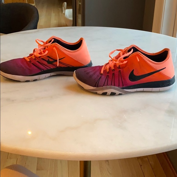 Nike Free - Picture 3 of 4